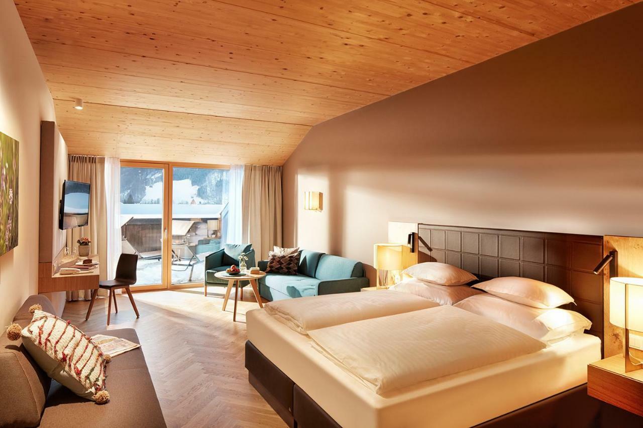 Hotel Die Waelderin-Wellness, Sport & Natur Mellau Buitenkant foto